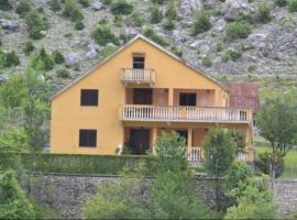 Guesthouse Adriatik Cekaj, hotel v destinaci Tamarë