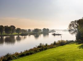 Vakantie aan de Maas, hotel in Broekhuizen