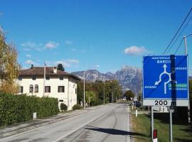 Casa Zanier Cigolotti Aviano, viešbutis su vietomis automobiliams mieste San Martino