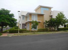 Tulip Serviced Villa, hytte i Chennai