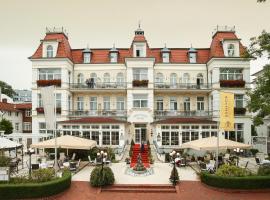 SEETELHOTEL Villa Esplanade mit Aurora, hotell i Heringsdorf