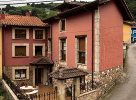 Apartamentos la Regoria, pet-friendly hotel in Arenas de Cabrales