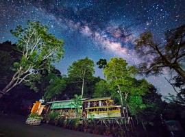 Borneo Tropical Rainforest Resort, resort en Kampong Butir