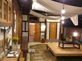 Hundred Years Hanok, hotel v destinaci Mokpo