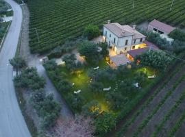 Agriturismo Villa Vetiche: Rocca San Giovanni'de bir çiftlik evi