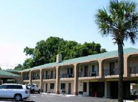 Americas Best Value Inn-Savannah, motel i Savannah