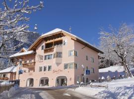 Garni Criss, hotel v destinaci Colfosco