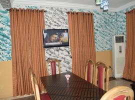 Christonel Hotel And Suites, hotel v destinaci Akwa Etiti