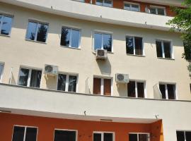 Семеен хотел Пауталия, hotel Kjusztendilben