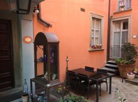 Bed & Breakfast del Teatro, bed and breakfast en Cagli