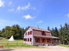 Les gîtes de la Serva, hotel cerca de Chamois, Belmont