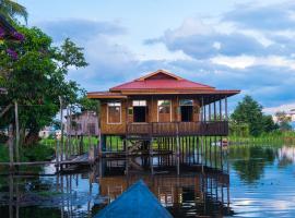 Innthar Lodge Home Stay, hotel v destinaci Ywama