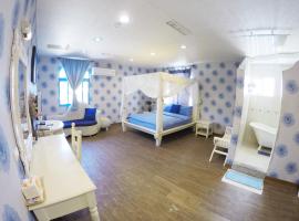 Blue Sea Inn, hotel in Eluan