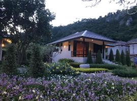 Khaokhab Lodge, צימר בNong Nam Daeng