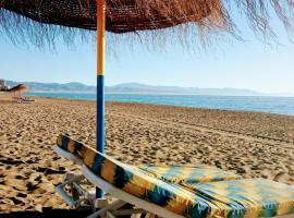 Carihuela Sun Beach, hotel with pools in Torremolinos