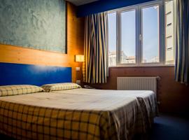 Hotel Bezana Lago, hotel in Santa Cruz de Bezana