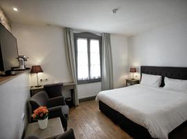 Hôtel Henri IV، فندق في نيراك