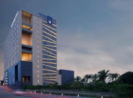 Novotel Chennai OMR, מלון ב-Sholinganallur, צ'נאי