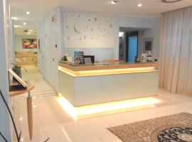 Hotel Chiaraluna, hotell i Civitanova Marche