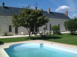 Le Clos de La Chapelle - Gîte Les Glycines