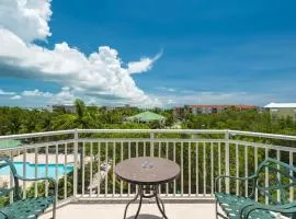 Sunrise Suites Tierra Bomba Suite #403