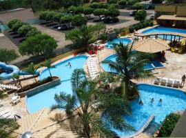 504-AP-com bebidas liberadas no parque aquatico e internet banda larga, hotel near Caldas Novas Yacht Club, Caldas Novas