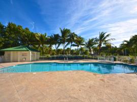 Sunrise Suites Big Kahuna Suite #202, hotel perto de Fort East Martello Museum, Key West