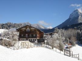 Achentaler Bauernhäusl, farm stay in Achenkirch