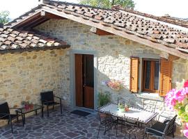 Agriturismo Mandrioli, cottage in Pratovecchio