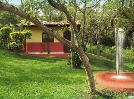 Chalés Colina de Casa Branca, guest house in Brumadinho