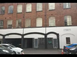 CP Studio Apartment - Free Wifi City Centre
