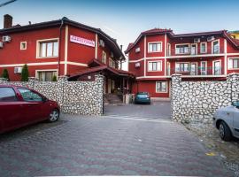 Pensiunea Christiana, homestay in Arad