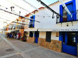 La Trancada, hotel v destinaci Tabarca