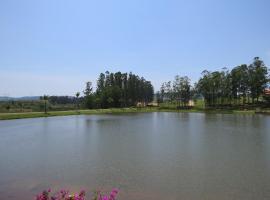 Recanto Dos Gansos, holiday home in Pardinho