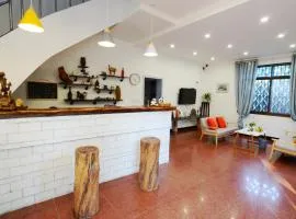 Peace Inn The Leshan Giant Buddha Branch