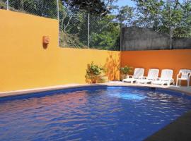 La Vivienda Villa, guest house in Santa Cruz Huatulco