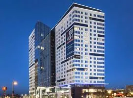 Global Luxury Suites at Boston Seaport