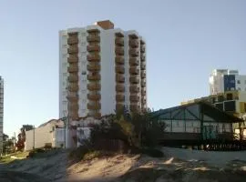 Arpon 9 - 5C - Frente al mar 2 dorm. cochera privada