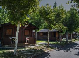 Camping & Bungalows Ligüerre de Cinca, hotel la plajă din Ligüerre de Cinca