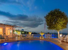 Oasis Beach Hotel, boutique hotel in Skala