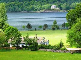 Ardno Cottage by Loch Fyne, hotel en Cairndow