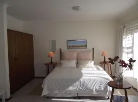 Hermanus At Rikis Self Catering