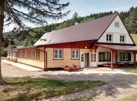 Pension Peklo, glamping site in Trutnov