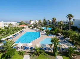 Tigaki Beach Hotel
