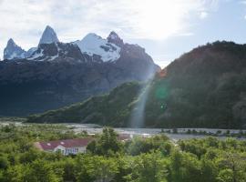 Hostería El Pilar, hotel near Cerro Fitz Roy, El Chalten