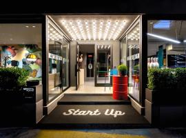 Up Hotel: Rimini'de bir otel