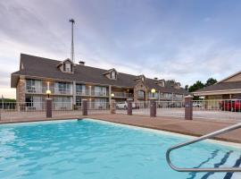 Interstate Inn, motel en Roland