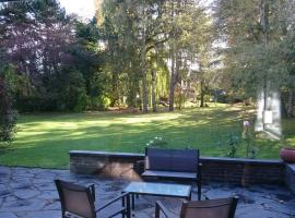 La belle Monsoise, hotel near Sart Golf Club, Mons-en-Baroeul