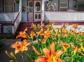 Holden House 1902 Bed & Breakfast Inn, hotel near Ghost Town Museum, Colorado Springs