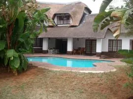 Oaktree Lodge Guest House